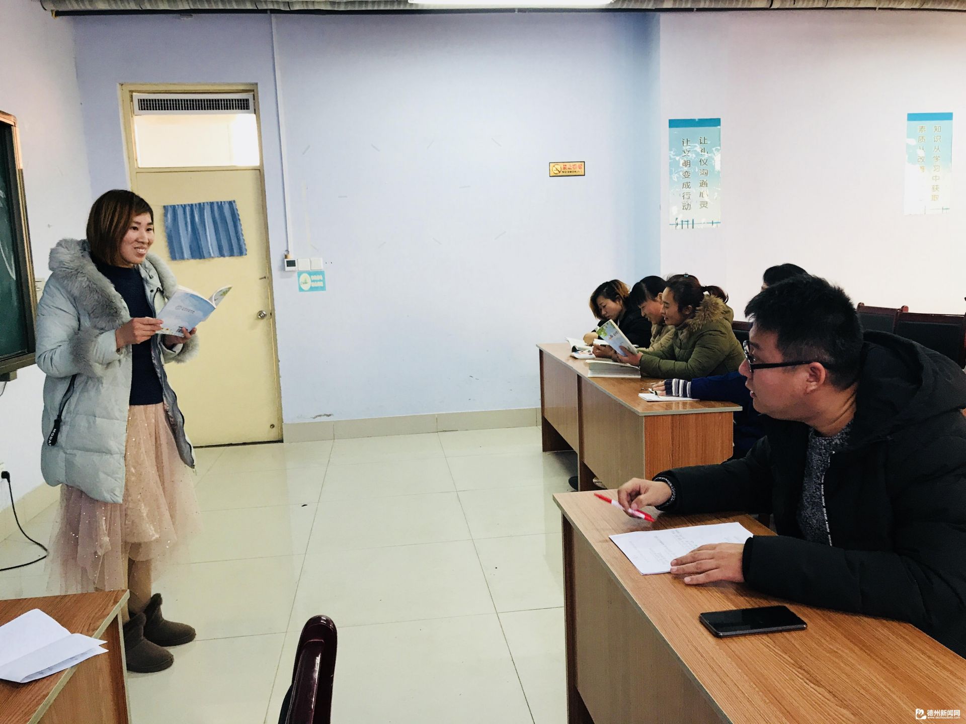 经开区赵宅中心小学亲子吟诵班提升农村家长素质