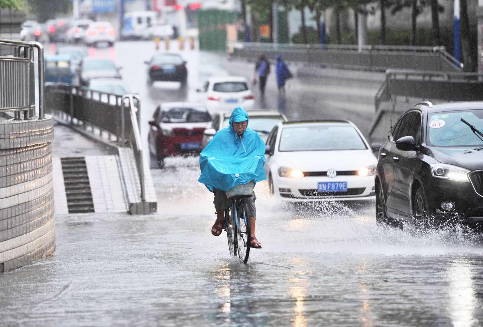 暴雨预警升级！广西多地将有大暴雨、特大暴雨……_早报_大部地区_雨水