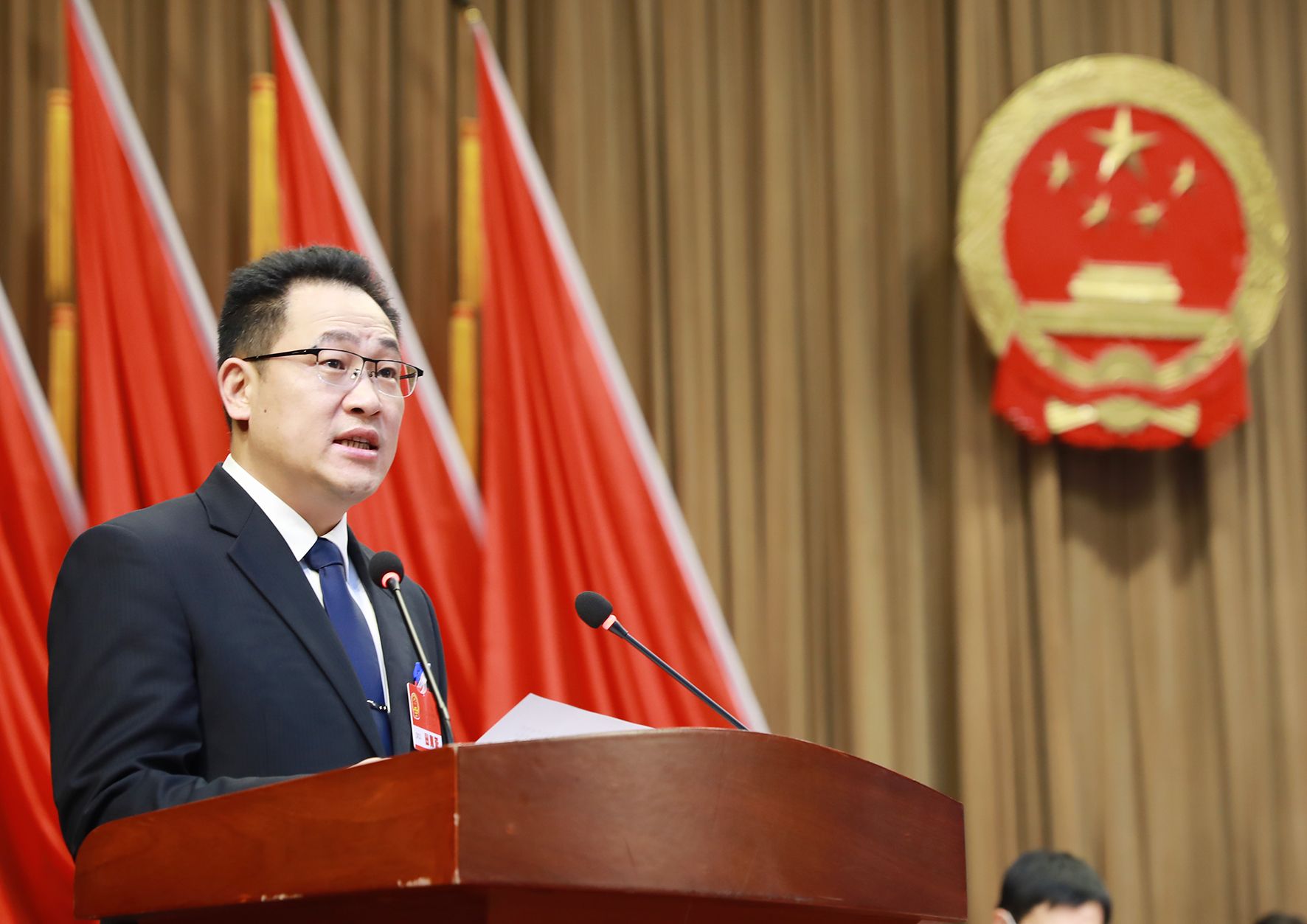 18日在庆云县第十八届人民代表大会第五次会议上 庆云县代县长 吕德山