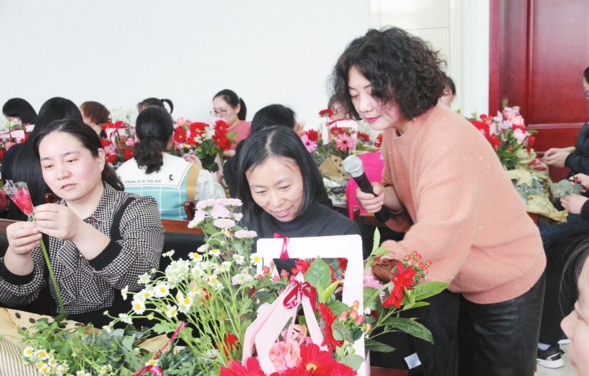 鲜花活动图片