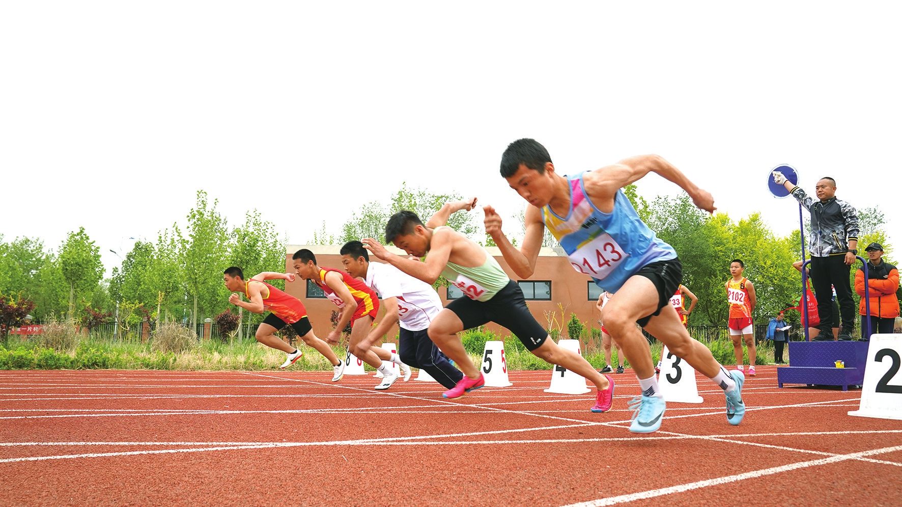 德州市第七届运动会田径比赛德城区选拔赛暨中小学生田径联赛开始举办