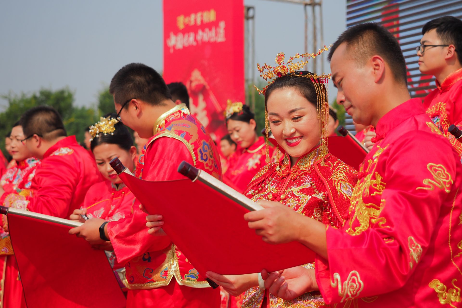46秒你的幸福祖国见证德州40对新人举行集体婚礼向新中国成立70周年