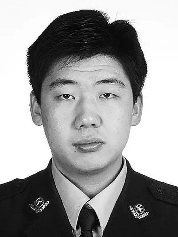 李文亮等33人被追授中国青年五四奖章德州两位青年入选