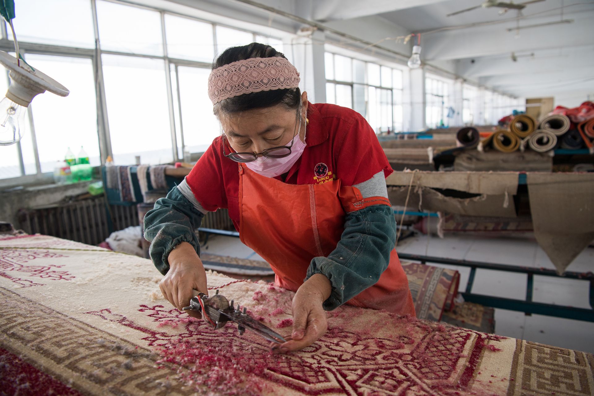 武城传统手工打结地毯技艺入选市级非遗代表性项目名录:非遗传承 织造